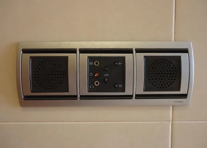 Golden - Luxurious *